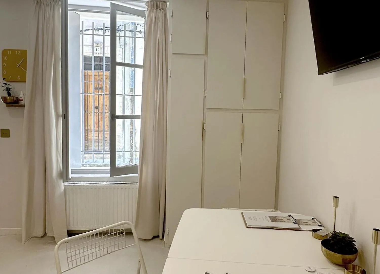 Maison De Charme Centre Roquette Arles Feriehus